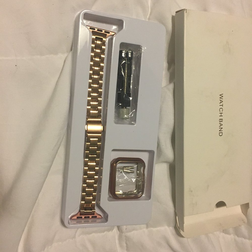 NWOT Apple watch band